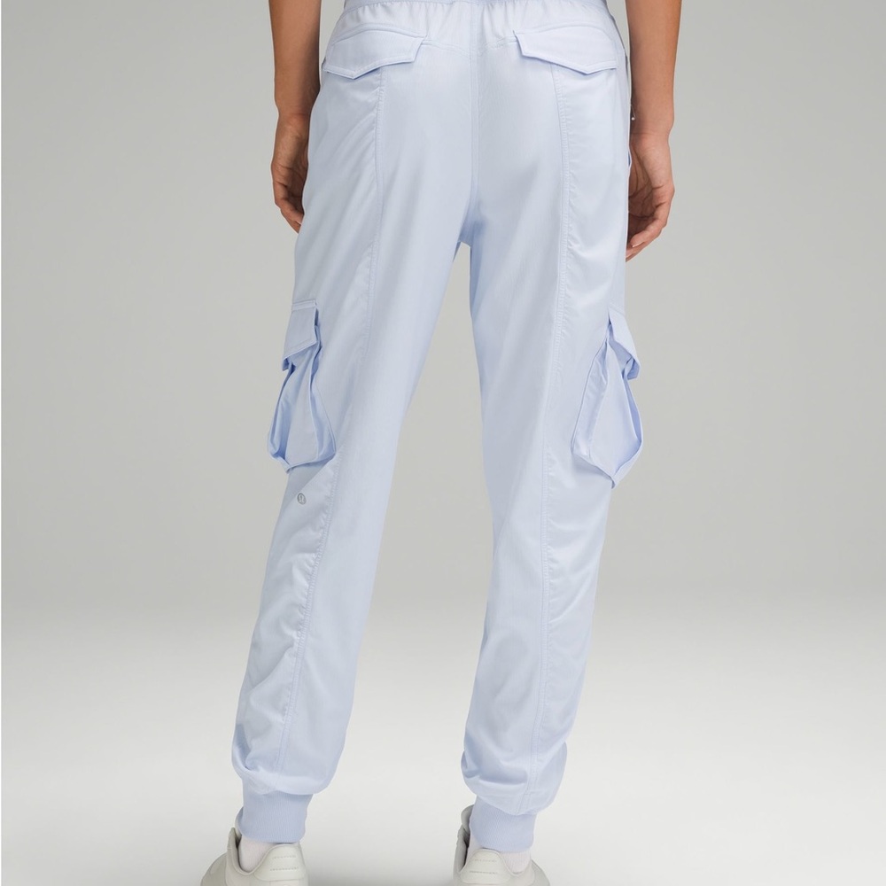 Lululemon Dance Studio Relaxed Fit Mid Rise Cargo Joggers Windmill Size 8 - Picture 3 of 11